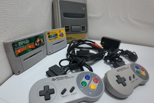 Console con due giochi